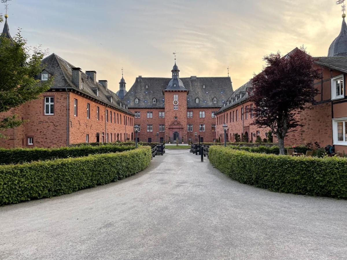 Ferienwohnungen Jagdschloss Adolphsburg Кирххундем Экстерьер фото