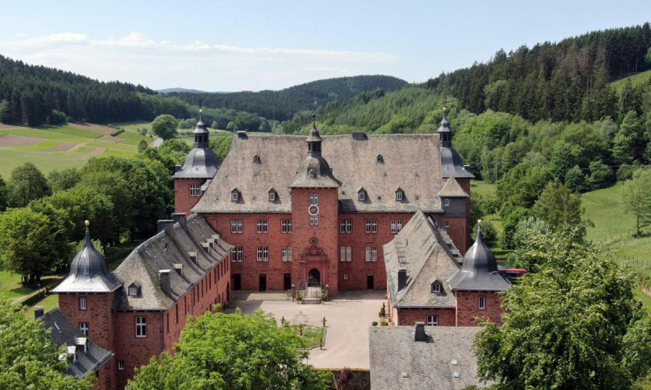 Ferienwohnungen Jagdschloss Adolphsburg Кирххундем Экстерьер фото